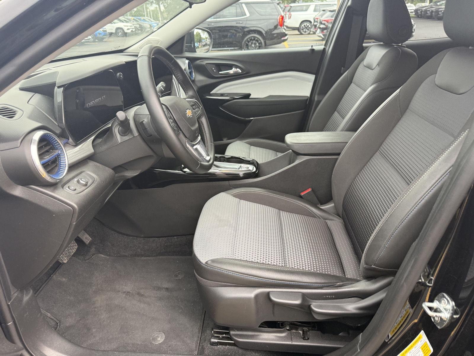 Used 2024 Mosaic Black Metallic Chevrolet LT image 10
