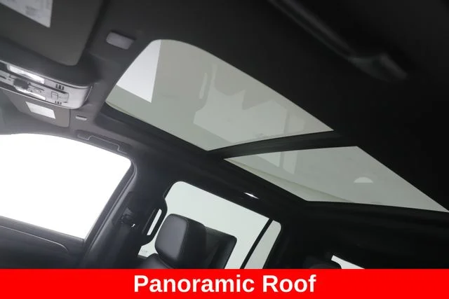 Used 2024 Silver Chevrolet Z71 image 18