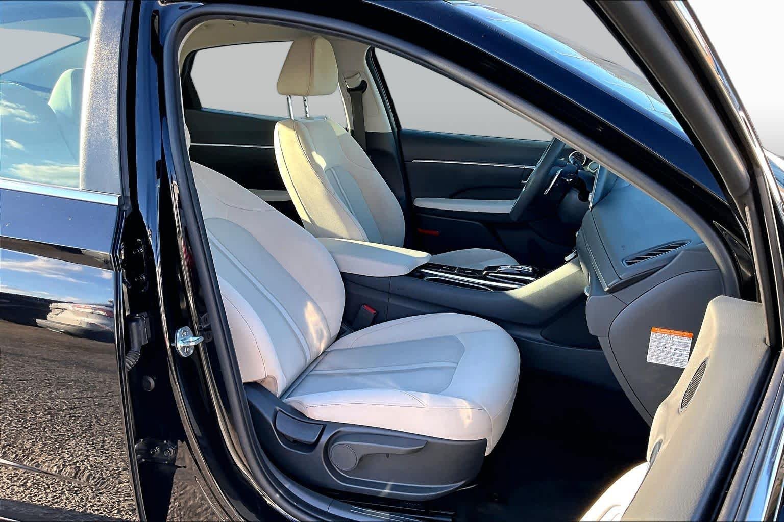 Certified Used 2021 Nocturne Black Hyundai Blue image 9