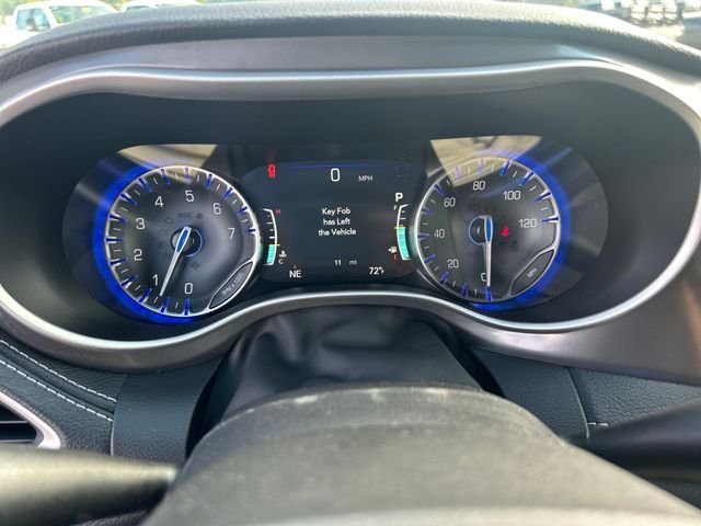 2026 Chrysler Pacifica Select - Photo 17