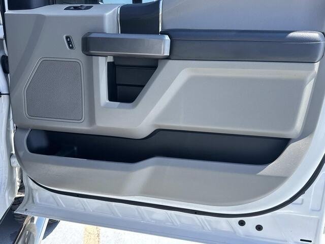 Used 2021 Oxford White Ford XLT image 13