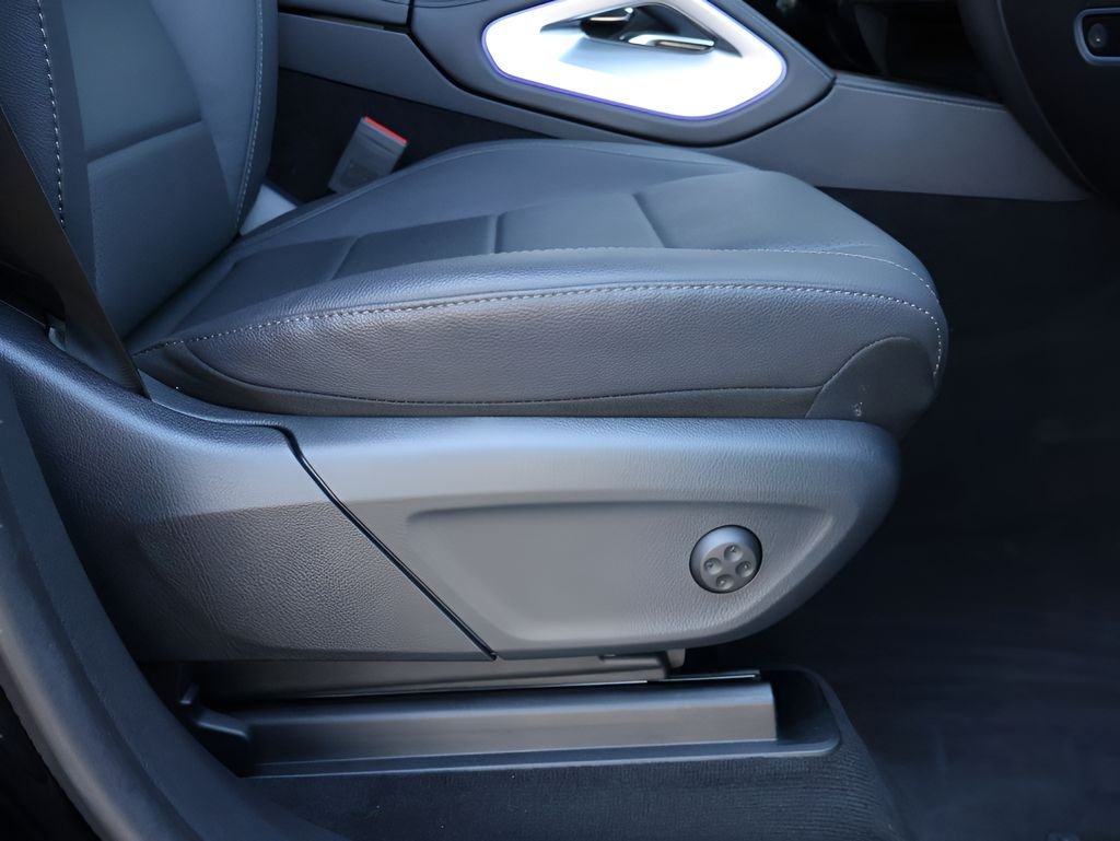Used 2025 Obsidian Black Metallic Mercedes-Benz GLE 350 image 12