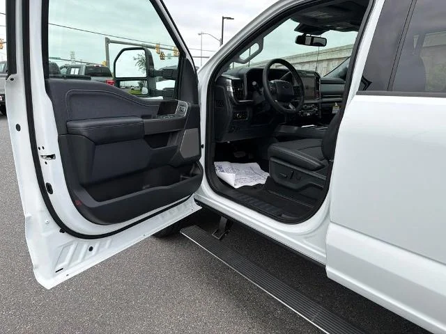 New 2026 Oxford White Ford F-250® Lariat® image 20