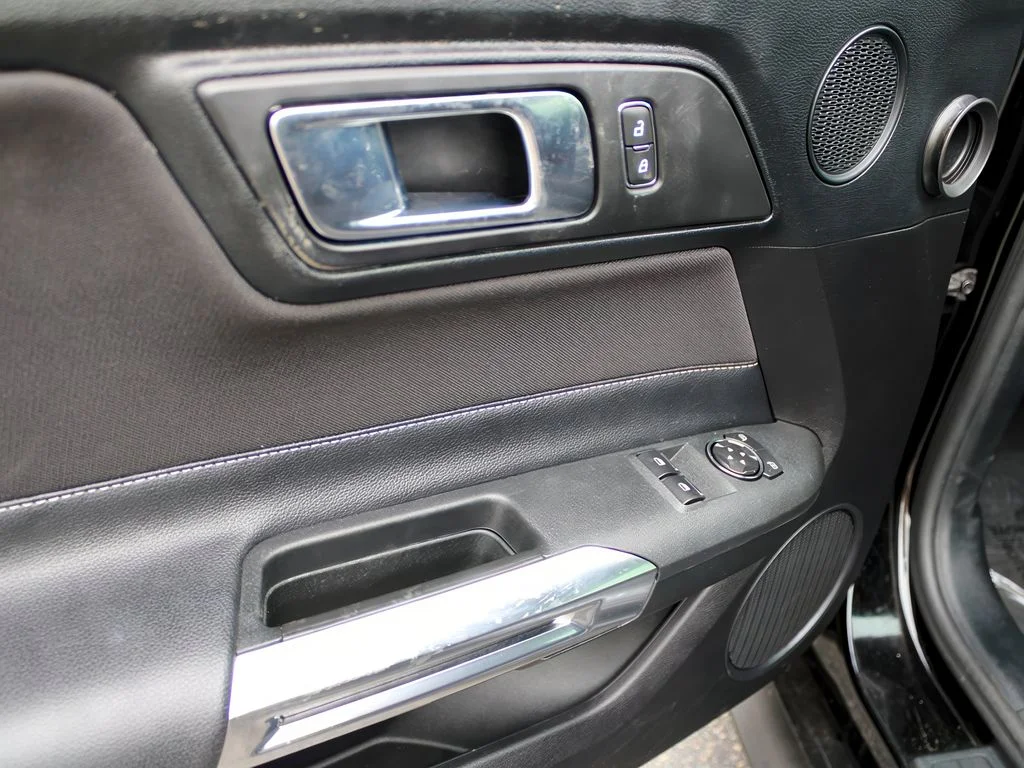 2022 Ford Mustang GT - Photo 11