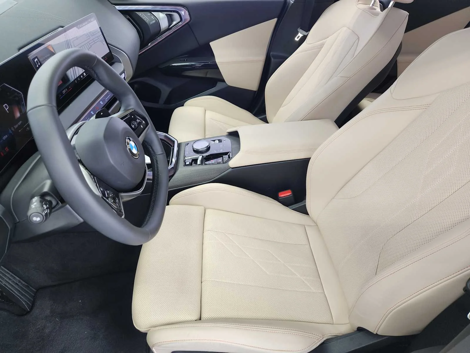 Certified Used 2026 Alpine White BMW 30 xDrive image 9
