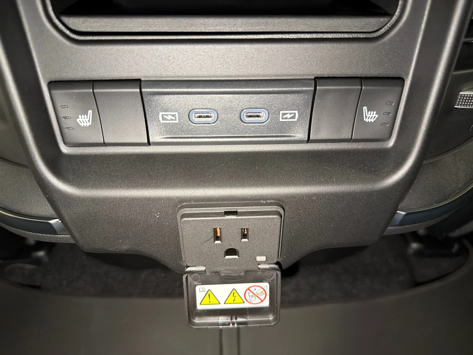 New 2027 Tank Exterior Paint RAM Laramie image 47