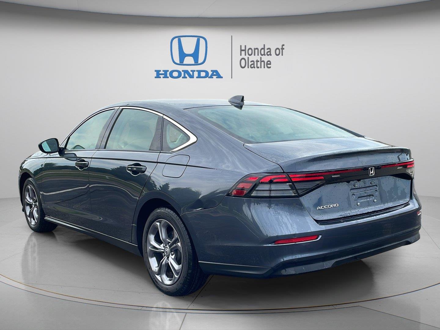 Certified Used 2024 Meteorite Gray Metallic Honda EX image 5