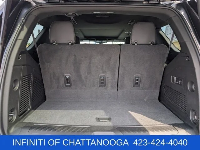 Used 2022 Black GMC SLT image 24