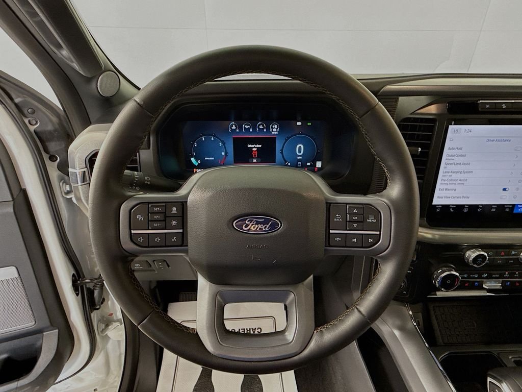 Used 2025 Star White Metallic Tri-Coat Ford LARIAT image 18