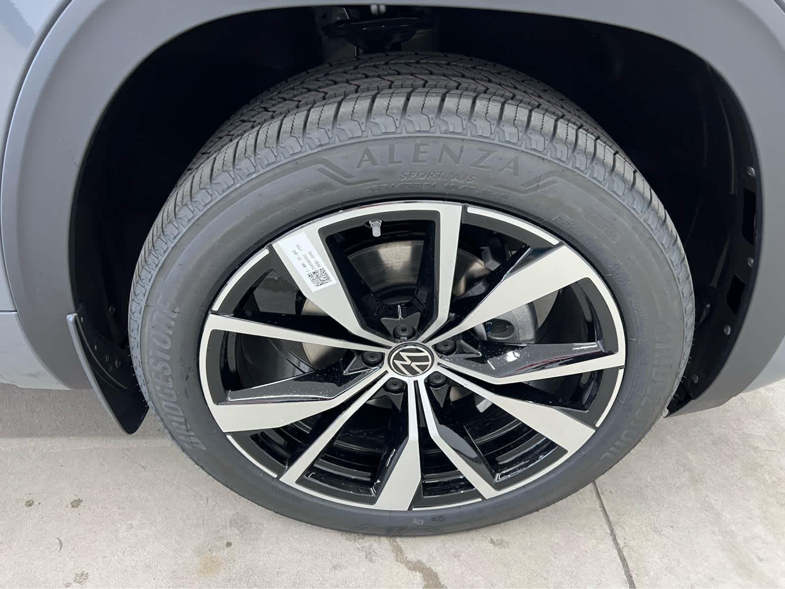 2026 Volkswagen Atlas Cross Sport SEL Premium R-LINE - Photo 8