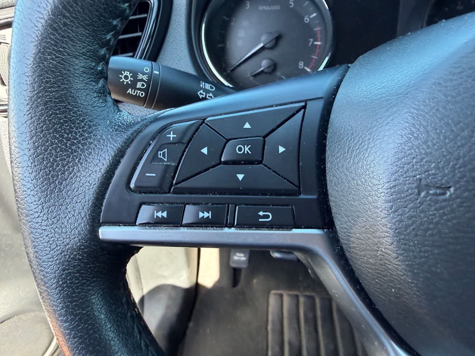 Certified Used 2020 Gun Metallic Nissan SV image 12