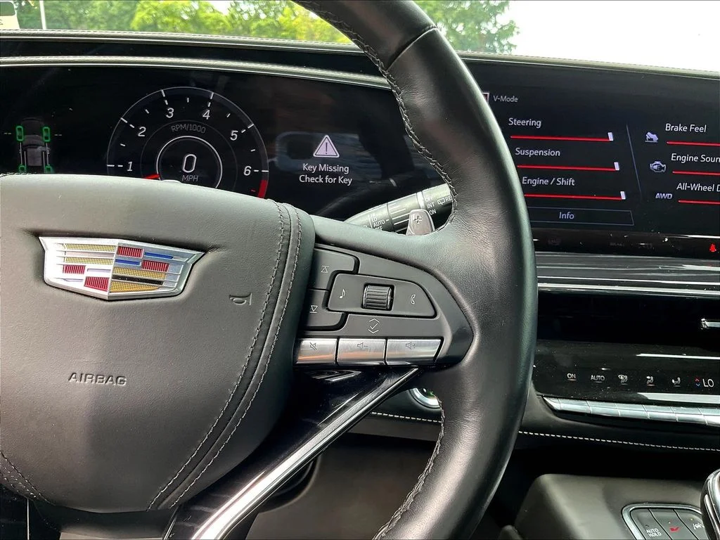 2023 Cadillac Escalade ESV V-Sport - Photo 9