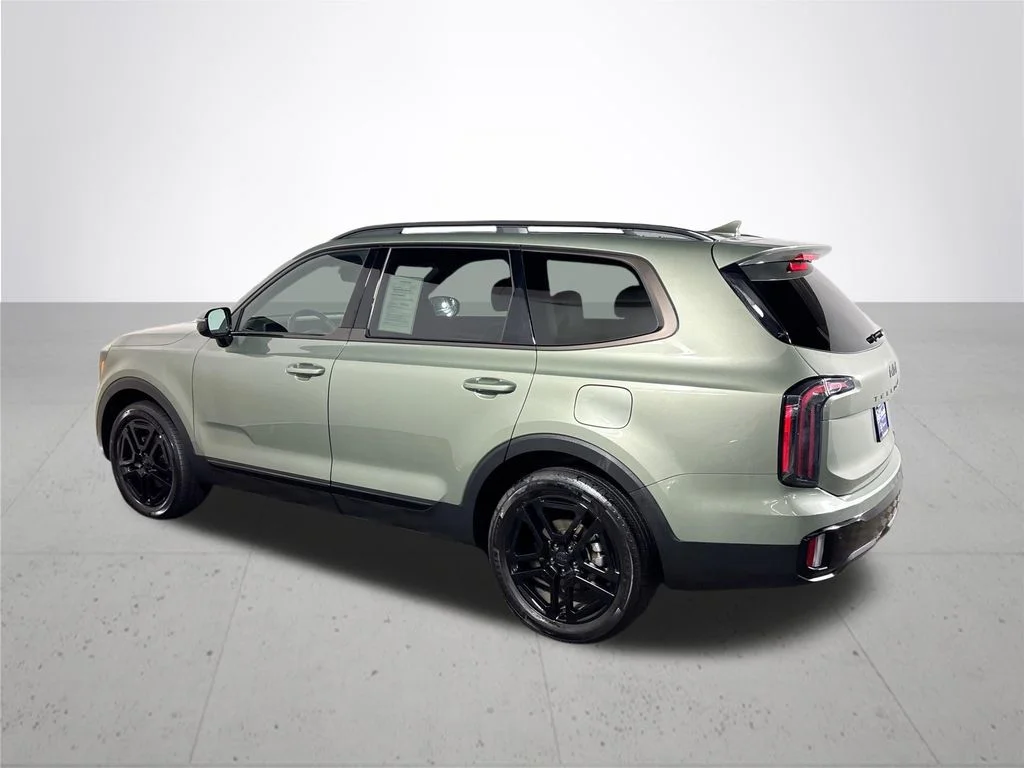 Used 2025 Green Kia SX X-Line image 8