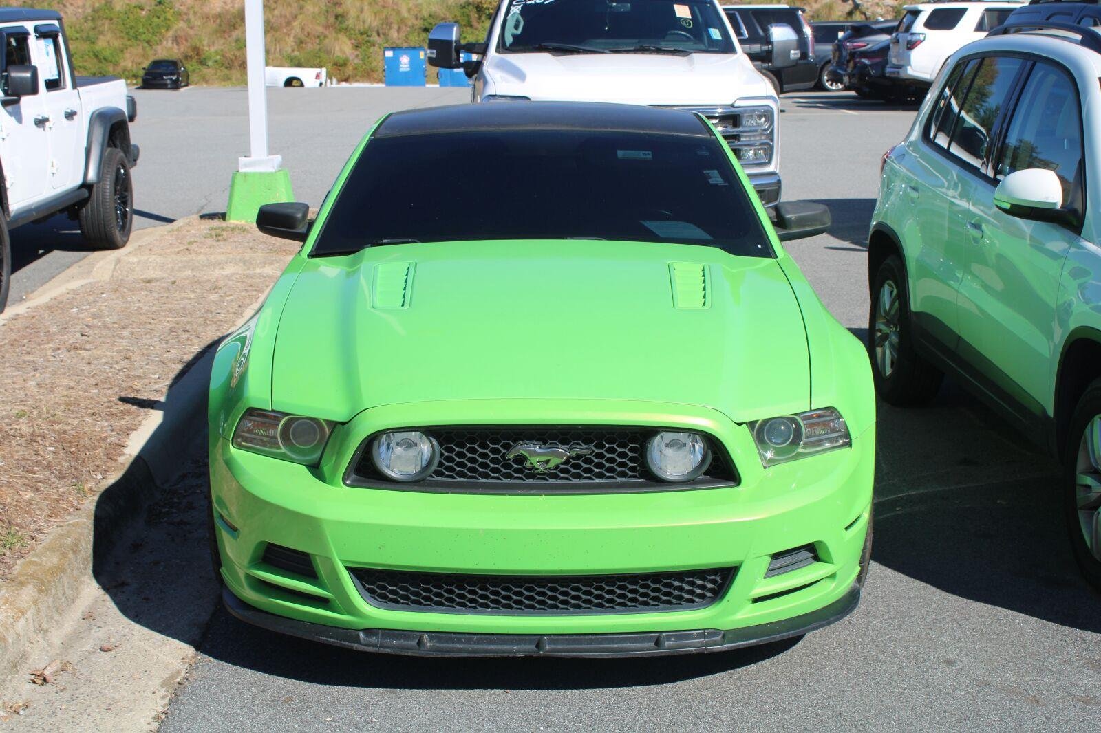 Used 2014 Gotta Have It Green Metallic Tri-Coat Ford 2dr Cpe GT image 2
