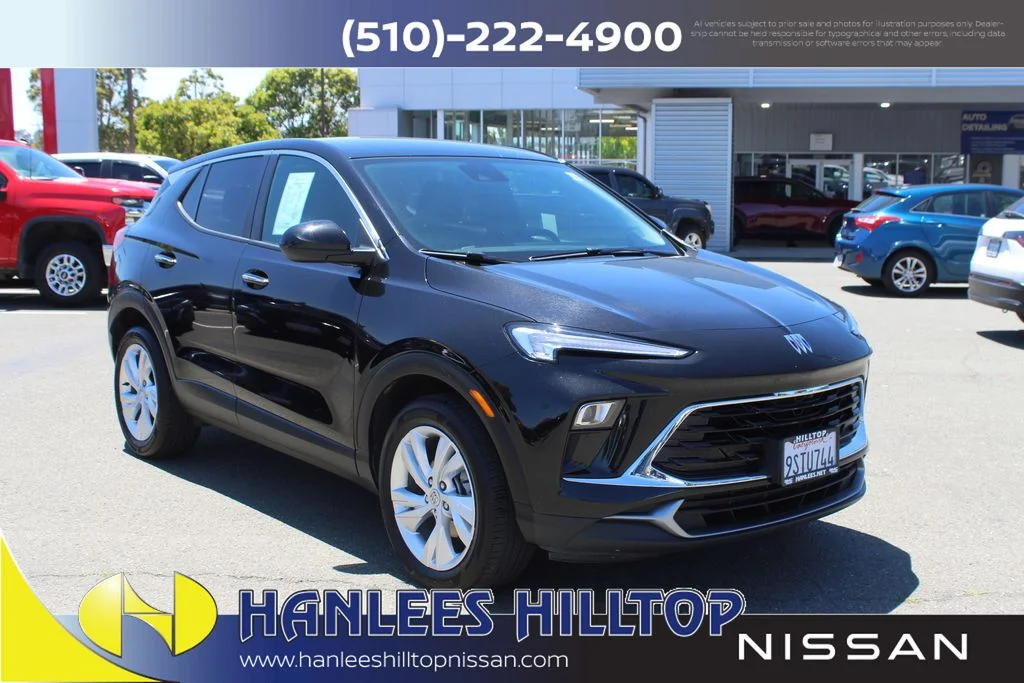 Used 2025 Black Buick Preferred image 5