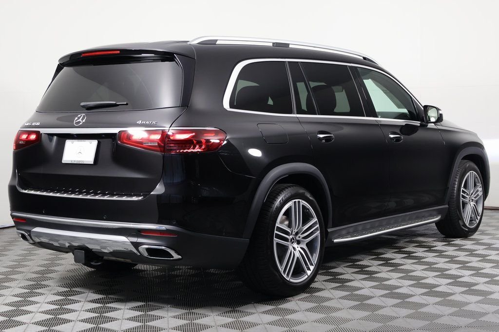 Certified Used 2025 Black Mercedes-Benz GLS 450 image 4