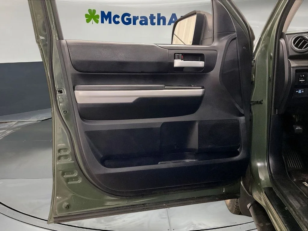 Used 2021 Green Toyota SR5 image 29
