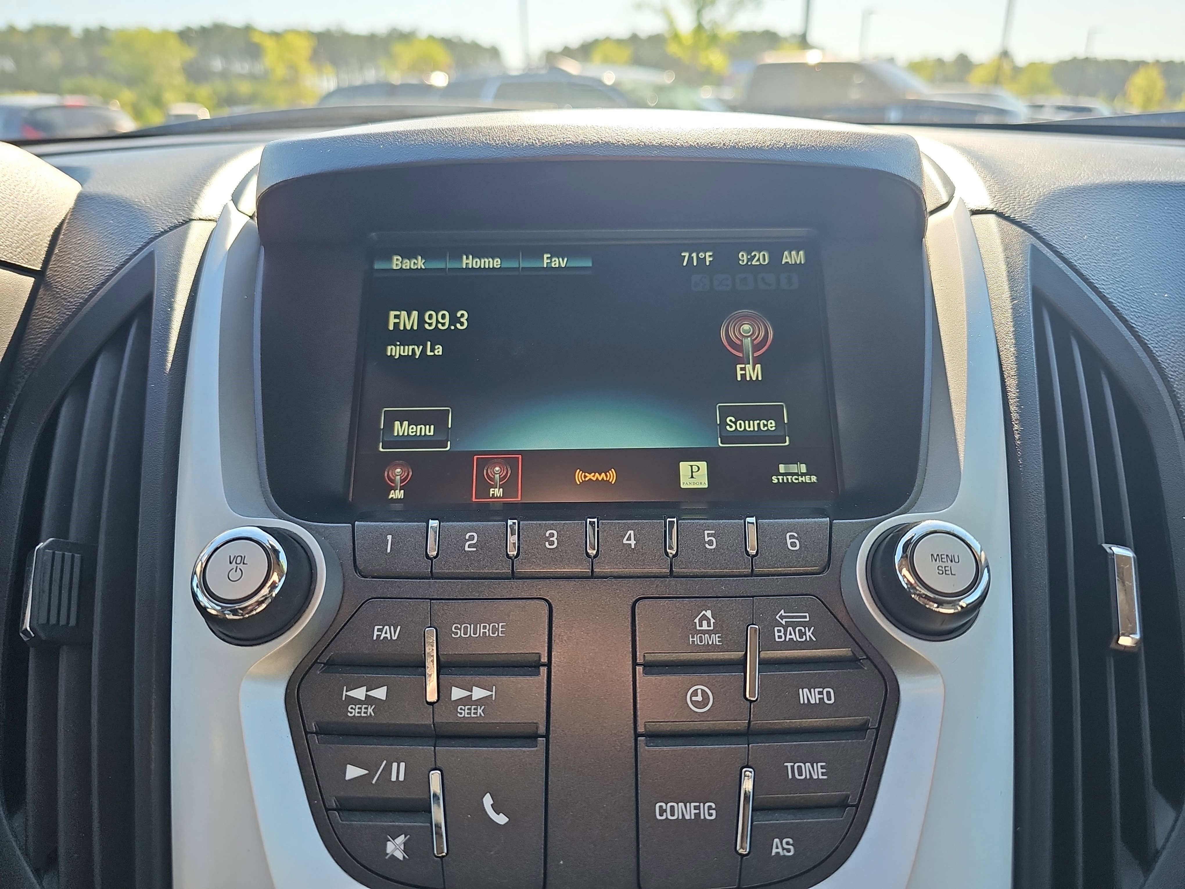 Used 2017 Silver Ice Metallic Chevrolet Premier image 17