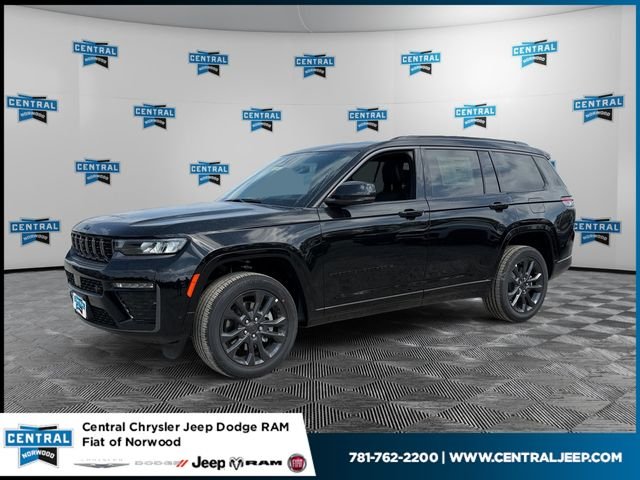 New 2026 Diamond Black Crystal Pearl-Coat Exterior Paint Jeep Limited image 1