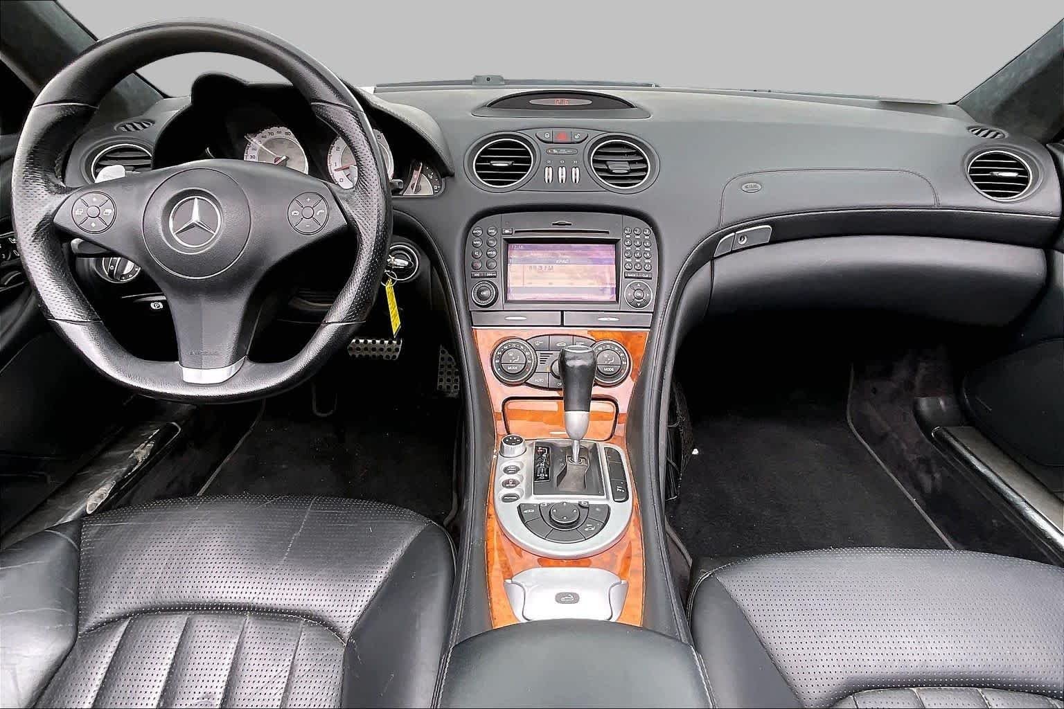 Used 2009 Iridium Silver Metallic Mercedes-Benz AMG® image 13