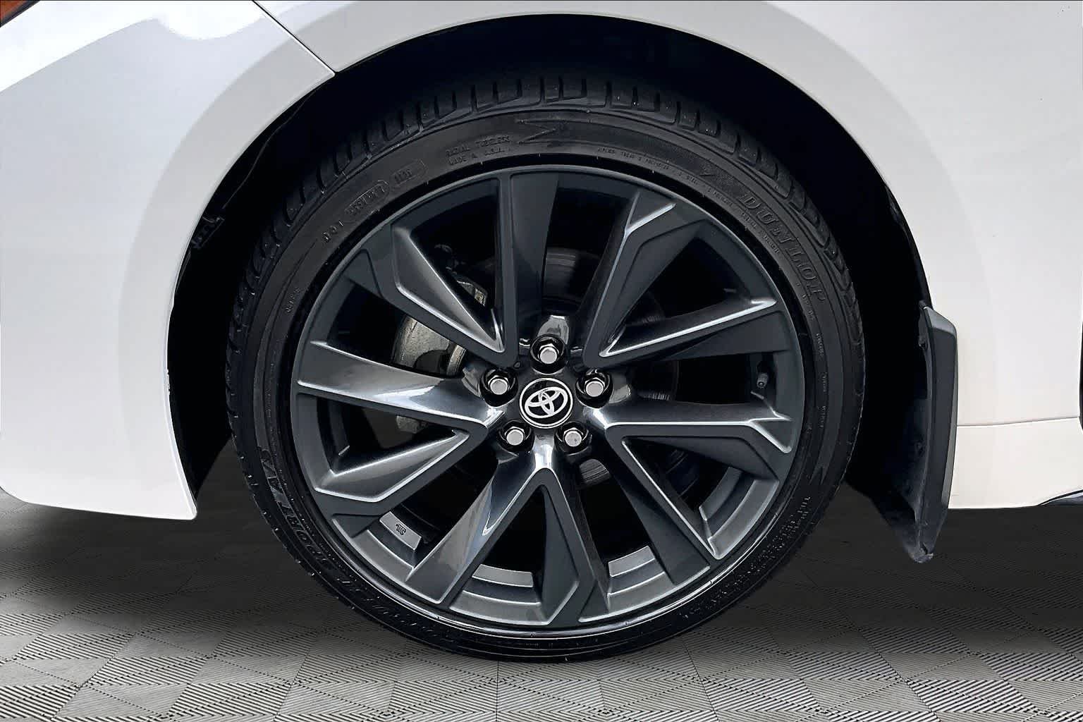 Used 2024 Ice Cap Toyota SE image 11