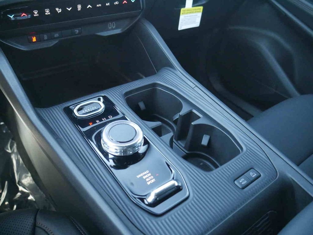 New 2026 Silver Zynith Clearcoat Jeep Limited image 25
