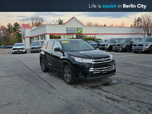 2019 Toyota Highlander LE