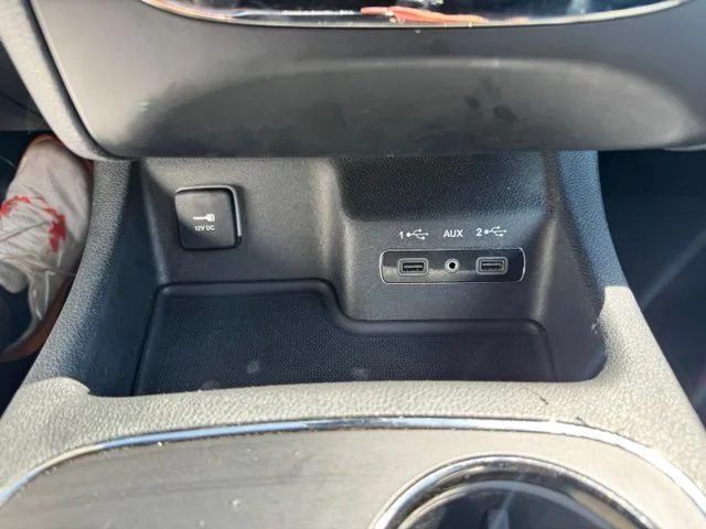 Used 2020  Dodge R/T image 34