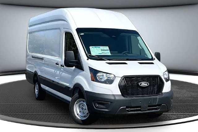 New 2026 Oxford White Ford Cargo Van image 2
