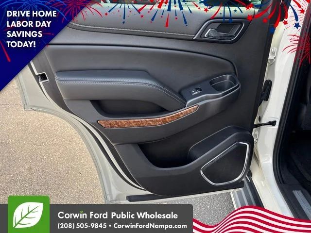Used 2015 White Diamond Clearcoat Chevrolet  image 28
