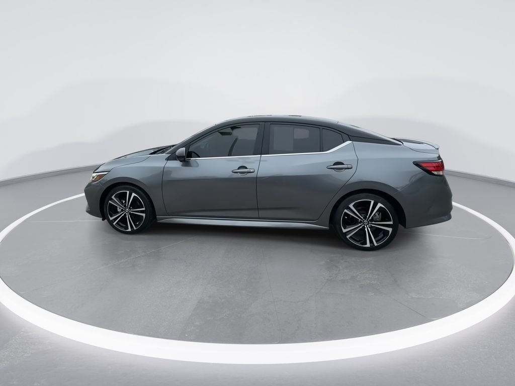 Used 2021 Gray Nissan SR image 5