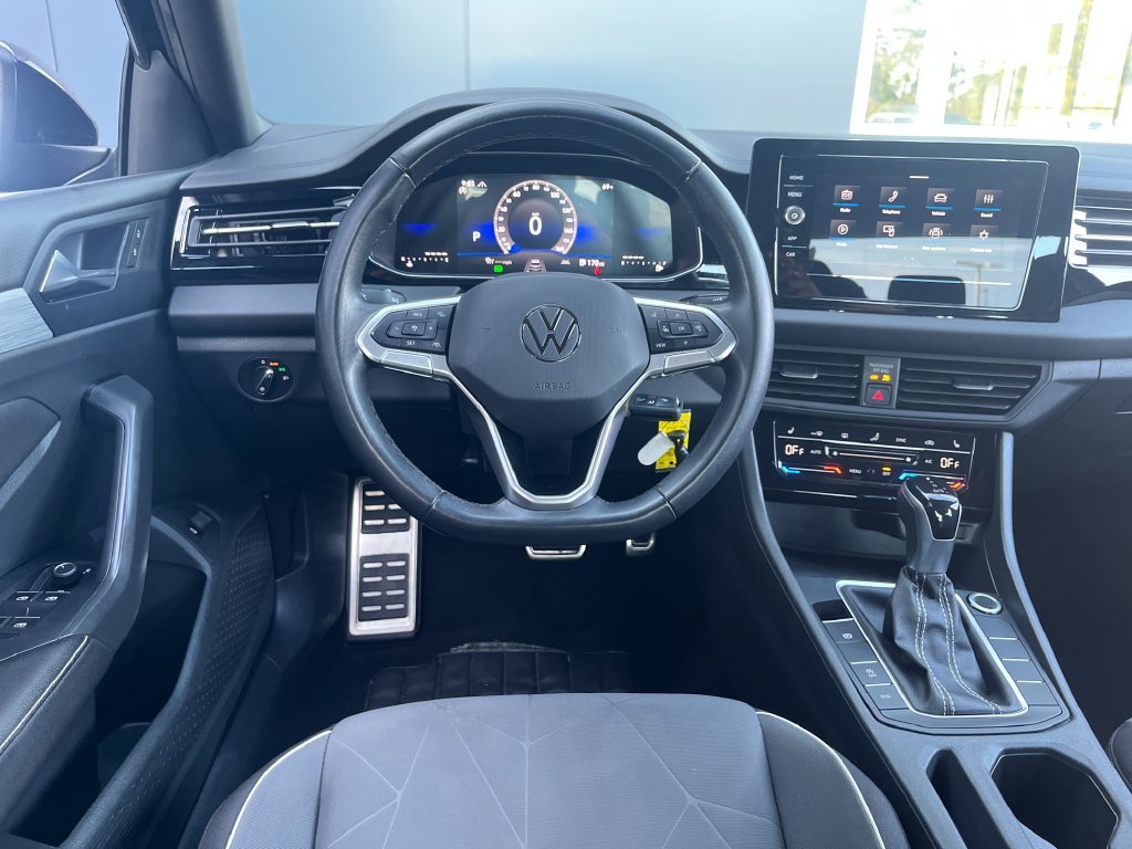 Used 2025 Black Volkswagen 1.5T Sport image 15