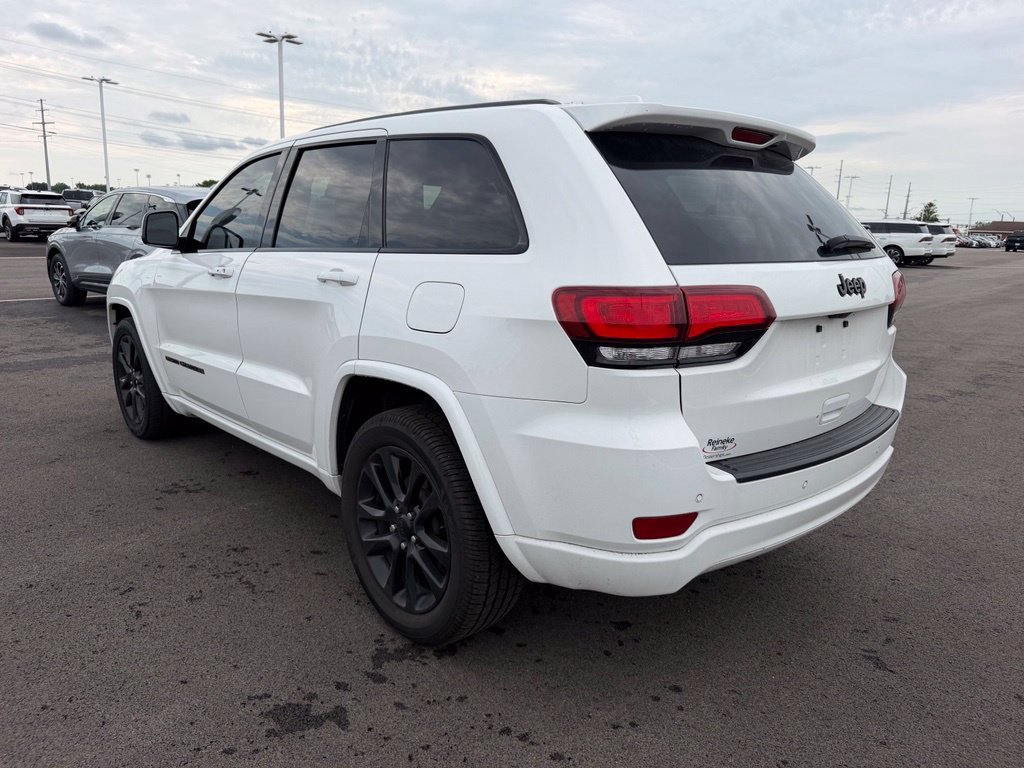 Used 2021 White Jeep Laredo X image 8