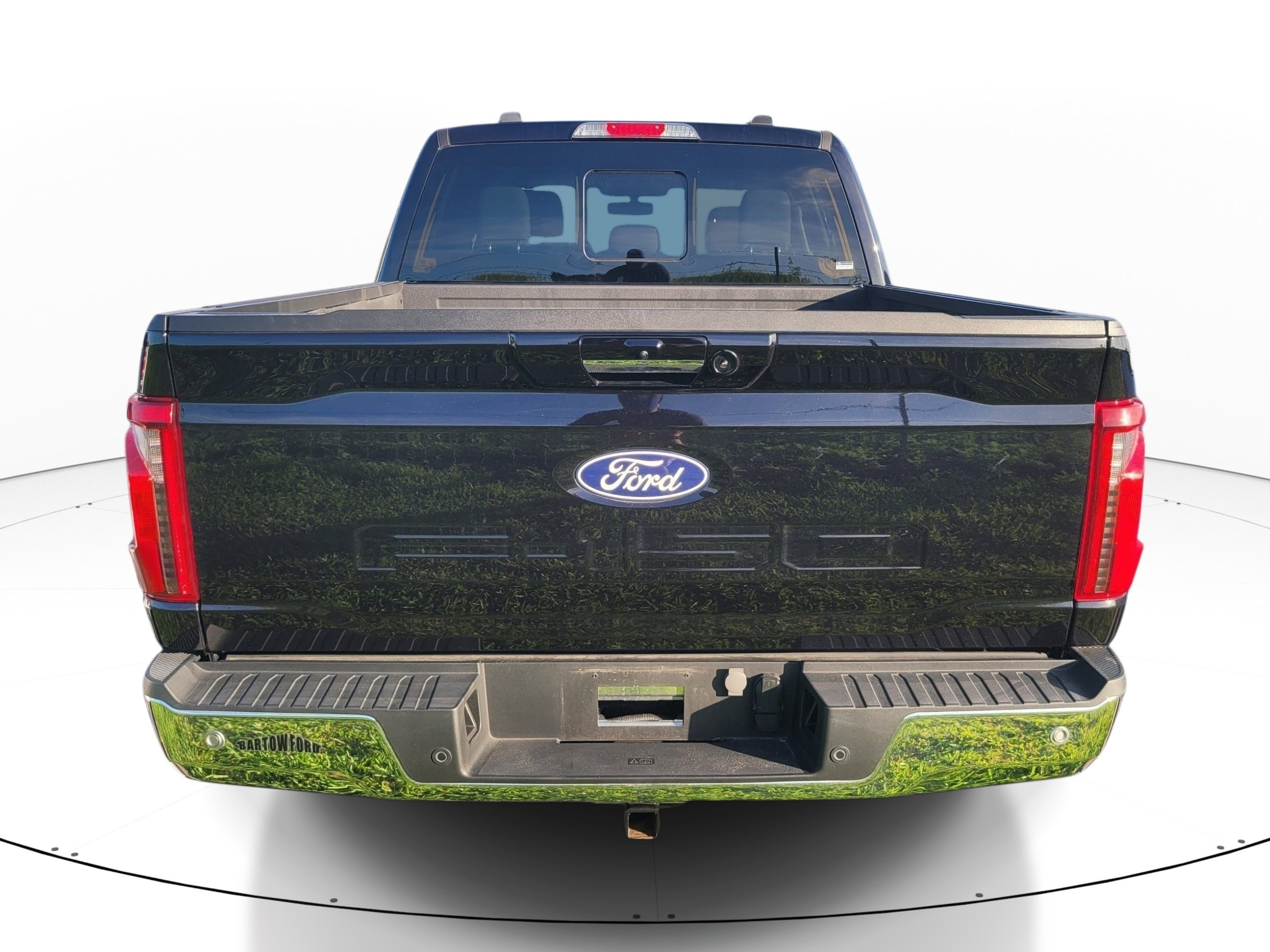 Used 2024 Black Metallic Ford XLT image 5