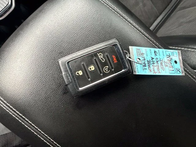 Used 2023 Black Jeep Altitude X image 30