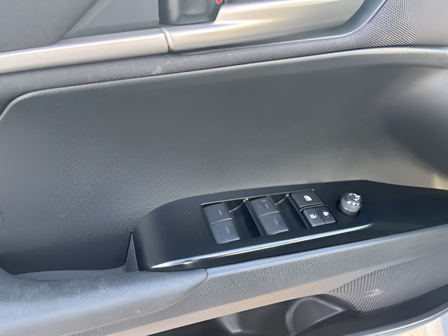 2025 Toyota Camry LE - Photo 13