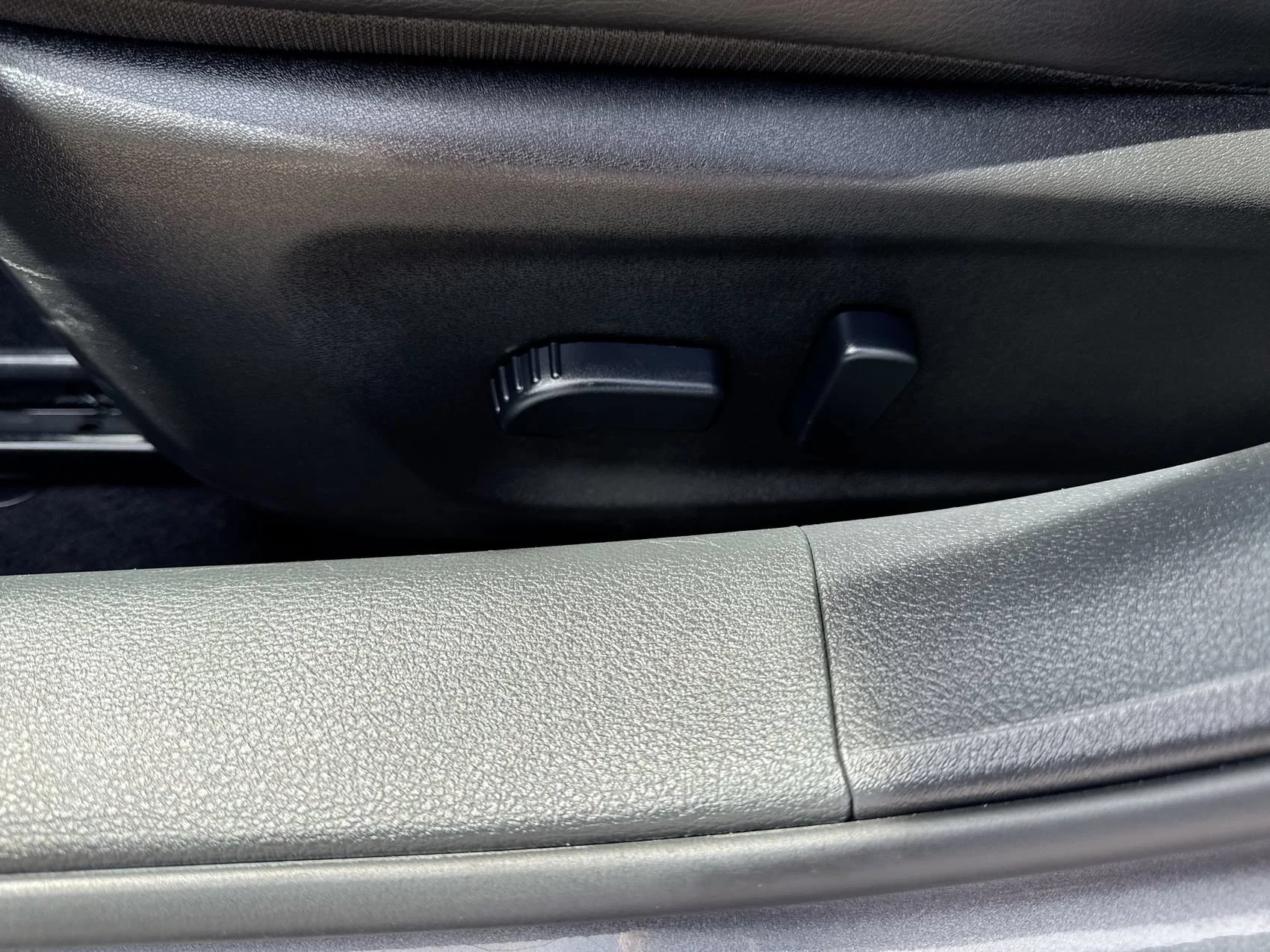 Used 2025 Gun Metallic Nissan SR image 12