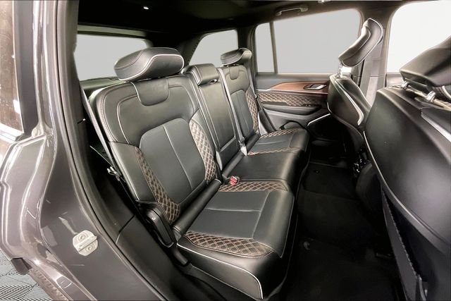 Used 2025 Gray Jeep Summit image 24