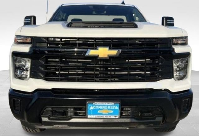 New 2025 Summit White Chevrolet WT image 6