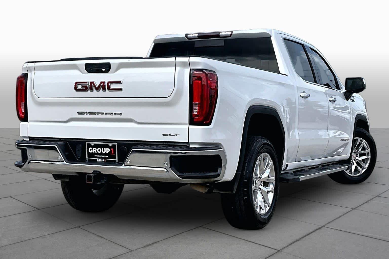 Used 2020 White Frost Tricoat GMC SLT image 13