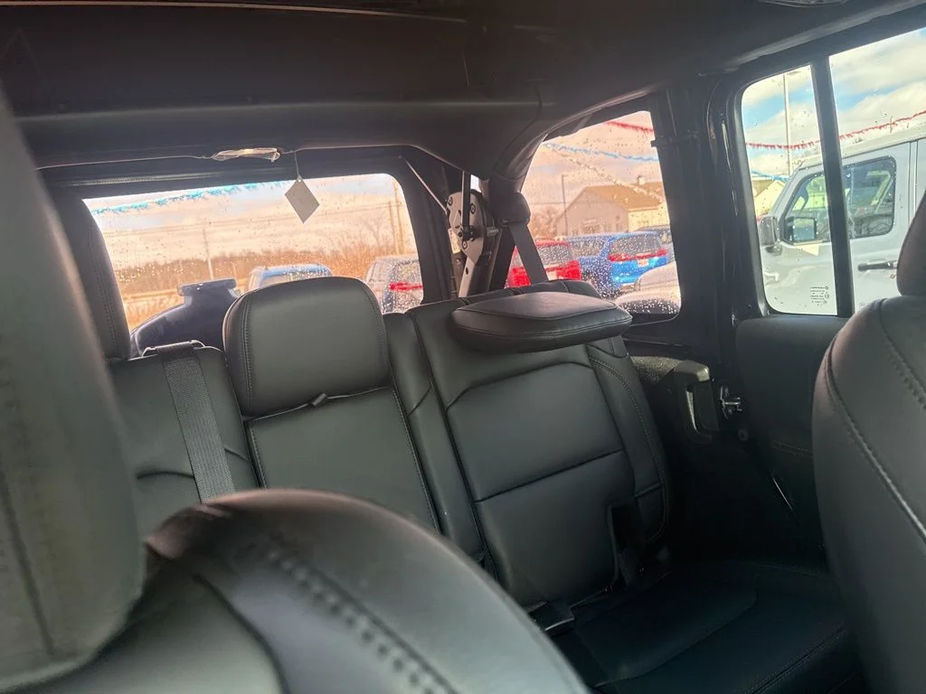 2025 Jeep Wrangler 4-Door Sahara - Photo 49