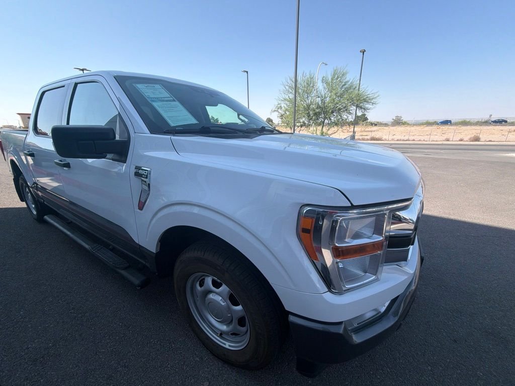 Used 2021 White Ford XLT image 5