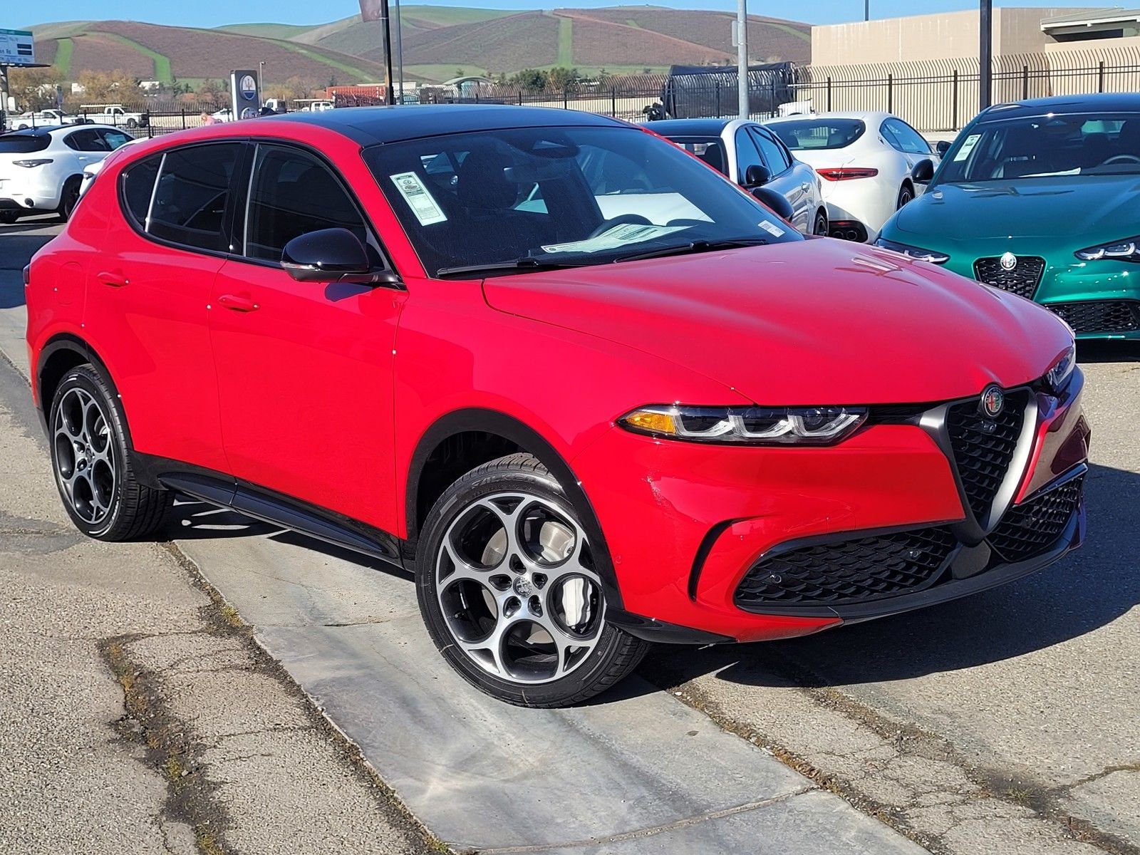 2025 Alfa Romeo Tonale Base