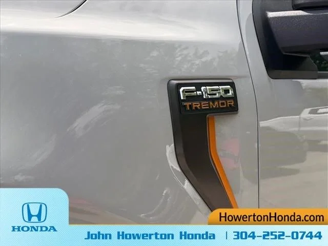 Used 2023  Ford Tremor image 11