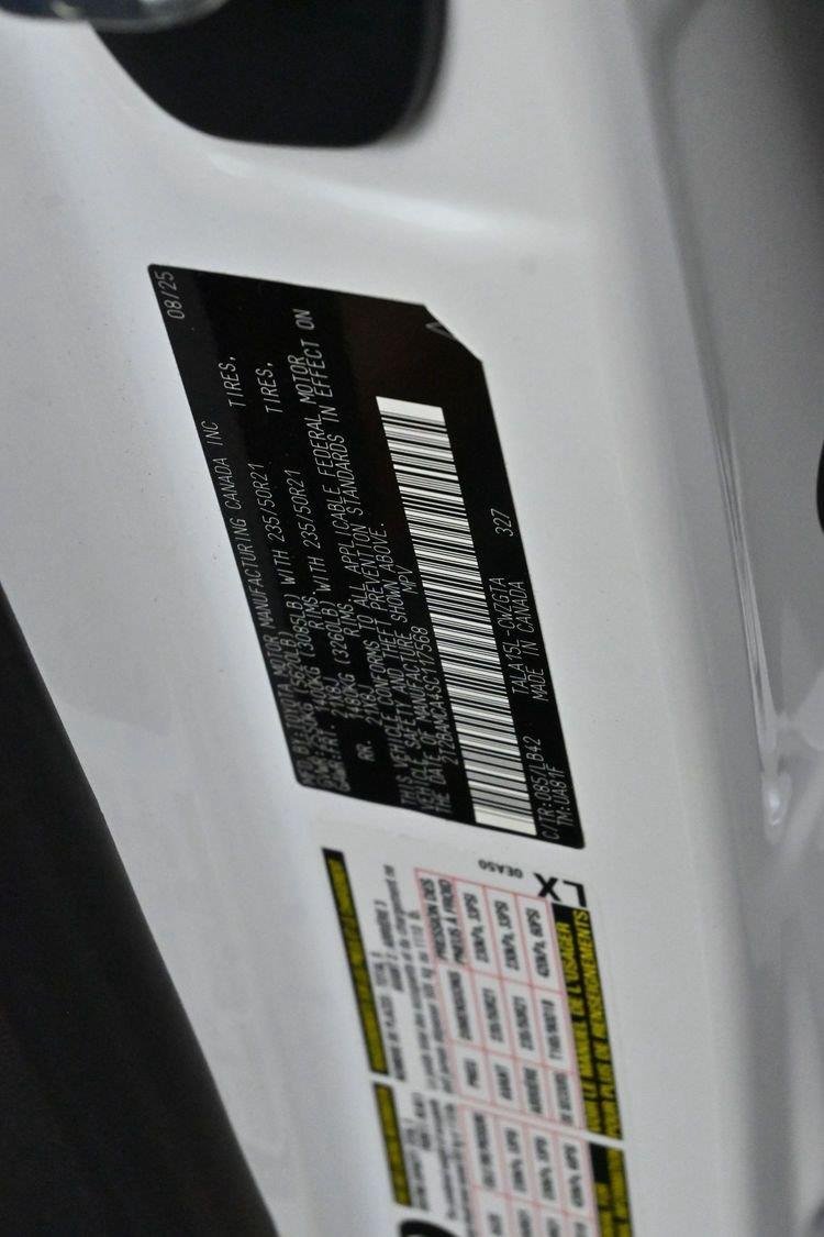 Used 2025 White Lexus RX 350 image 42