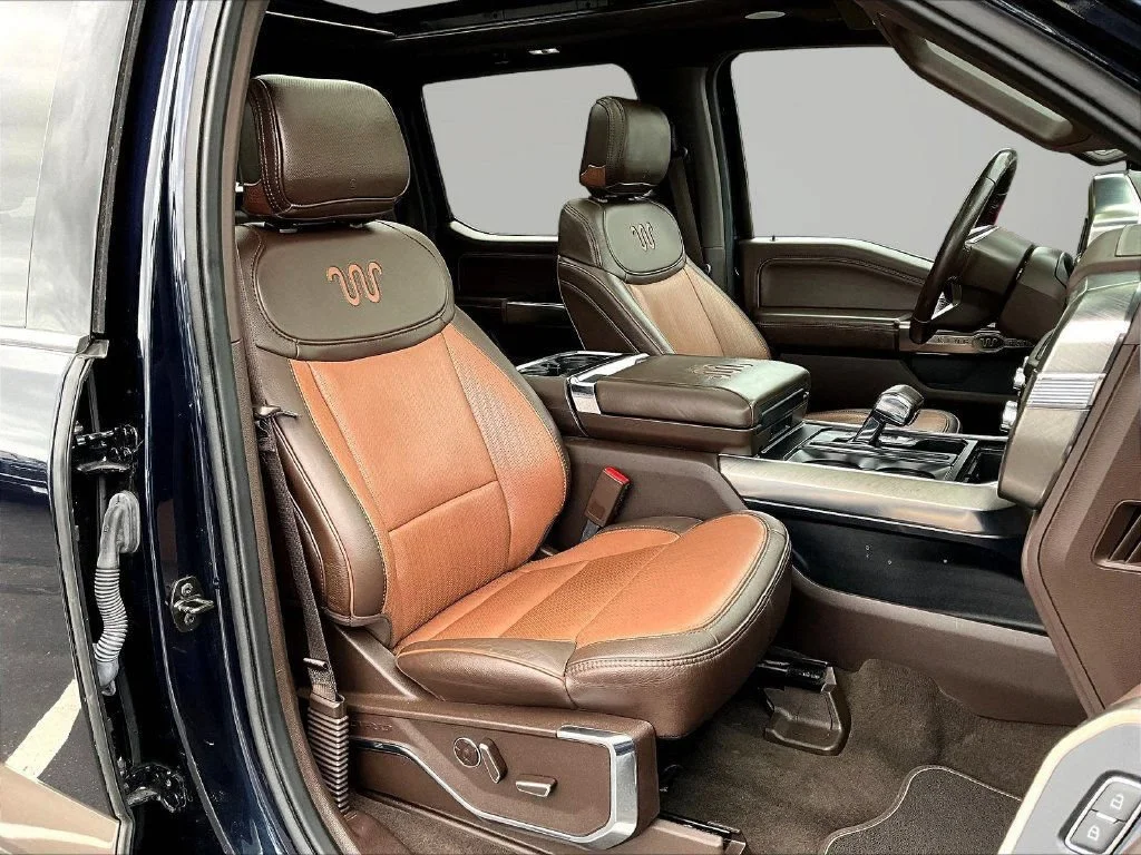 Used 2022 Antimatter Blue Metallic Ford King Ranch image 32
