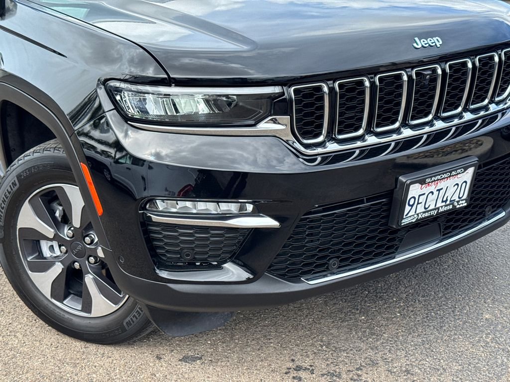 Used 2022 Black Jeep 4xe image 6