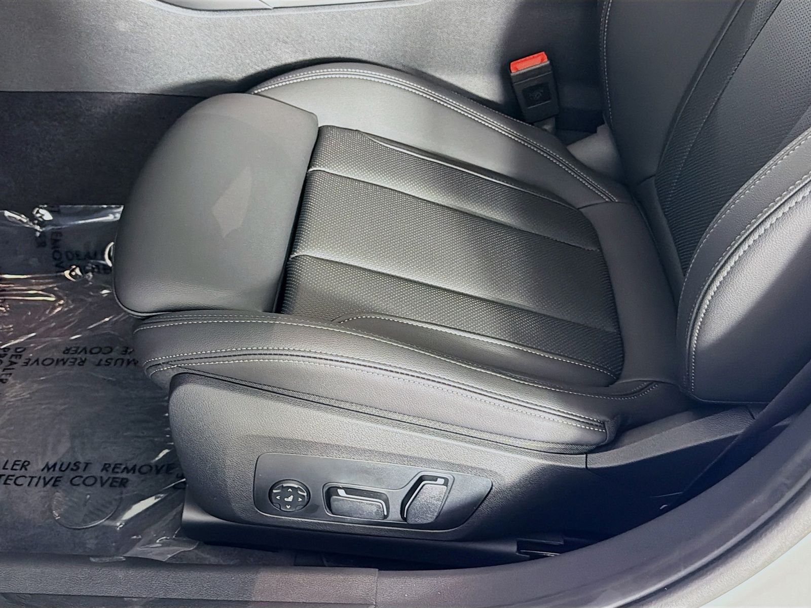 New 2026 Mineral White Metallic BMW 330i image 19