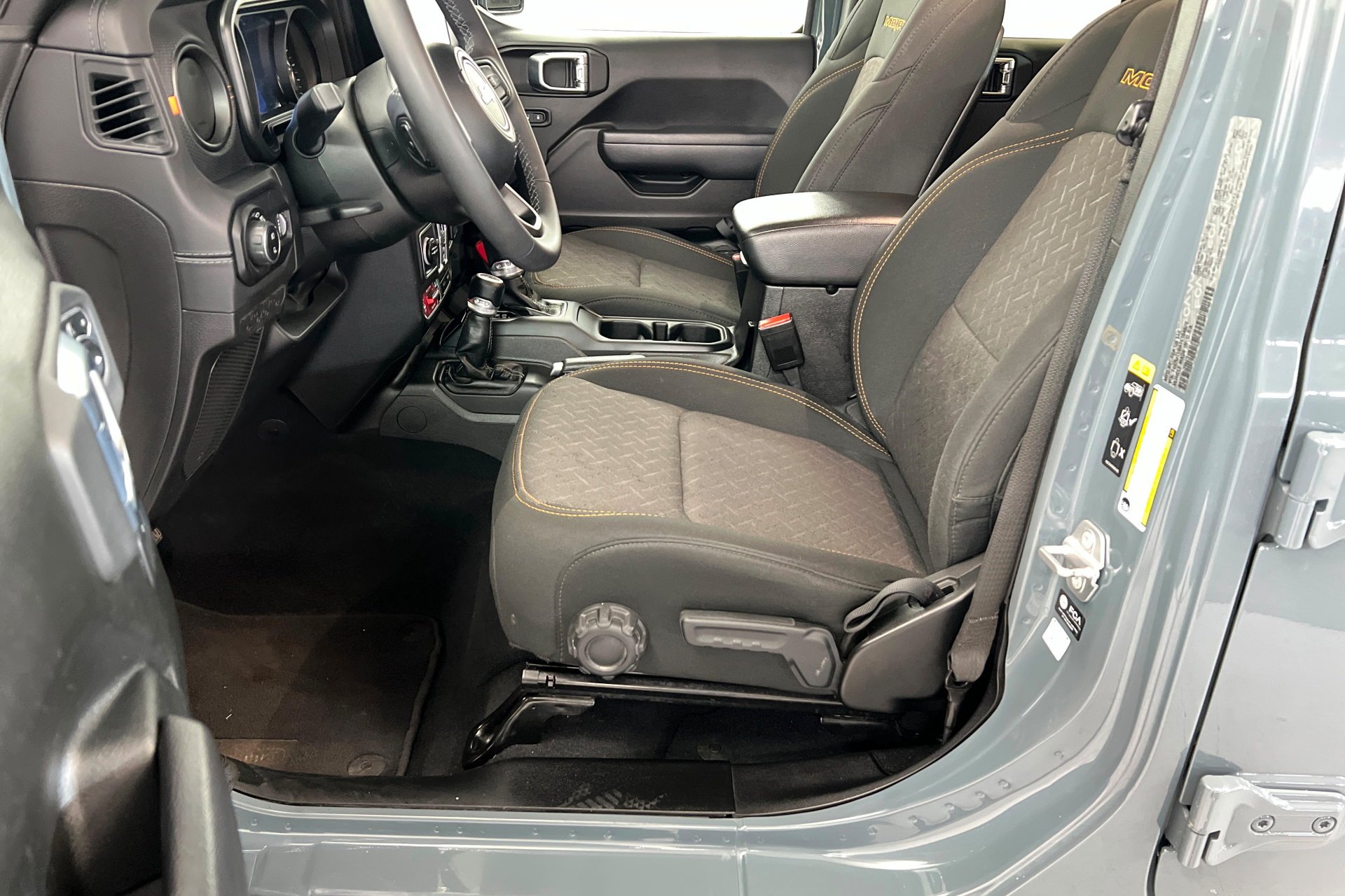 Certified Used 2026 Anvil Clearcoat Jeep Mojave image 18