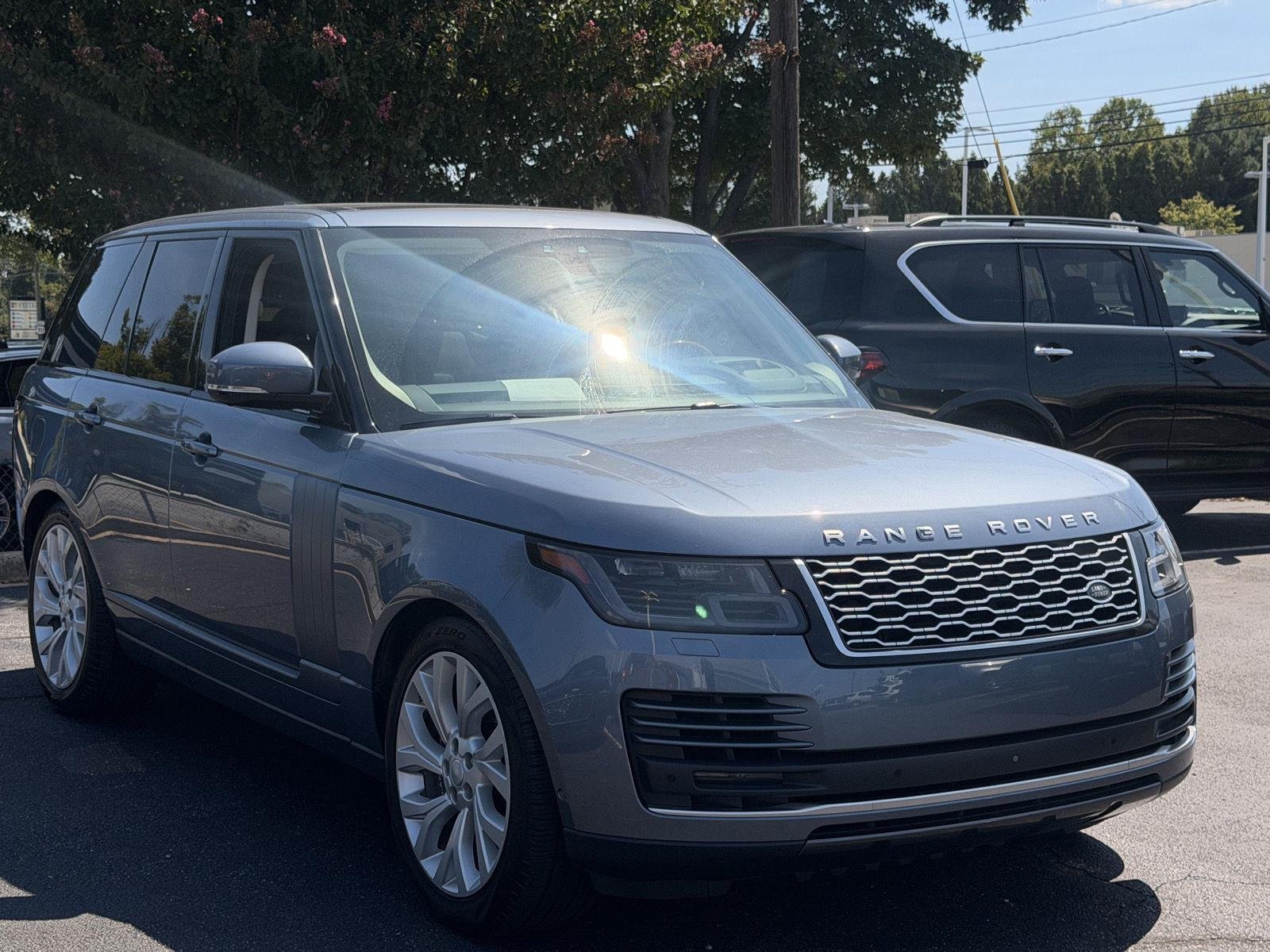 Used 2019 Byron Blue Metallic Land Rover HSE image 33